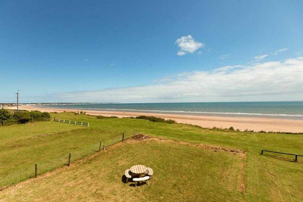 Beachfront Bliss: Bridlington Ground Floor Apartment Bessingby Exterior photo
